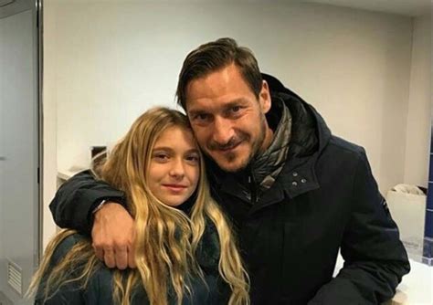 ragazzo di chanel totti|Chanel Totti figlia.